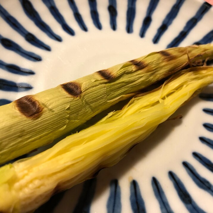 簡単副菜 おつまみに最適皮付きヤングコーンの焼き方 レシピ 作り方 By St1225 楽天レシピ 簡単副菜 おつまみに最適皮付きヤングコーンの焼き方 レシピ 作り方 By St1225 楽天レシピ